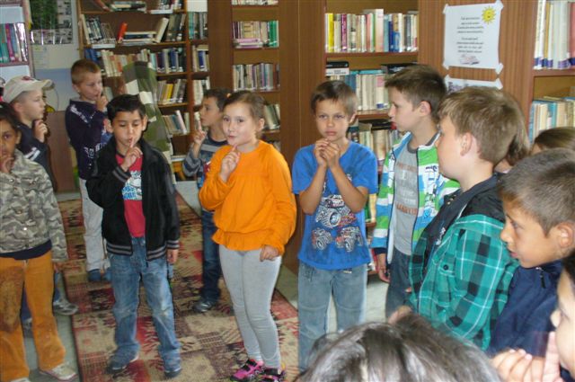 Divadielko cesta 036.jpg